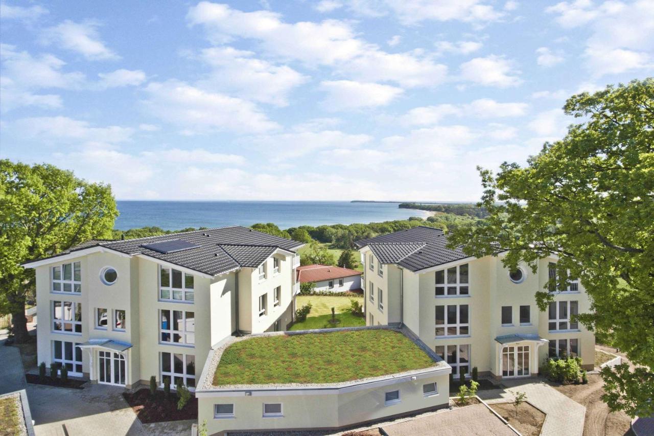 Mit Meerblick Und Balkon, Gratis Nutzung Vom Ahoi Erlebnisbad Und Sauna In Sellin - Meeresblick Fewo 29 غورين المظهر الخارجي الصورة